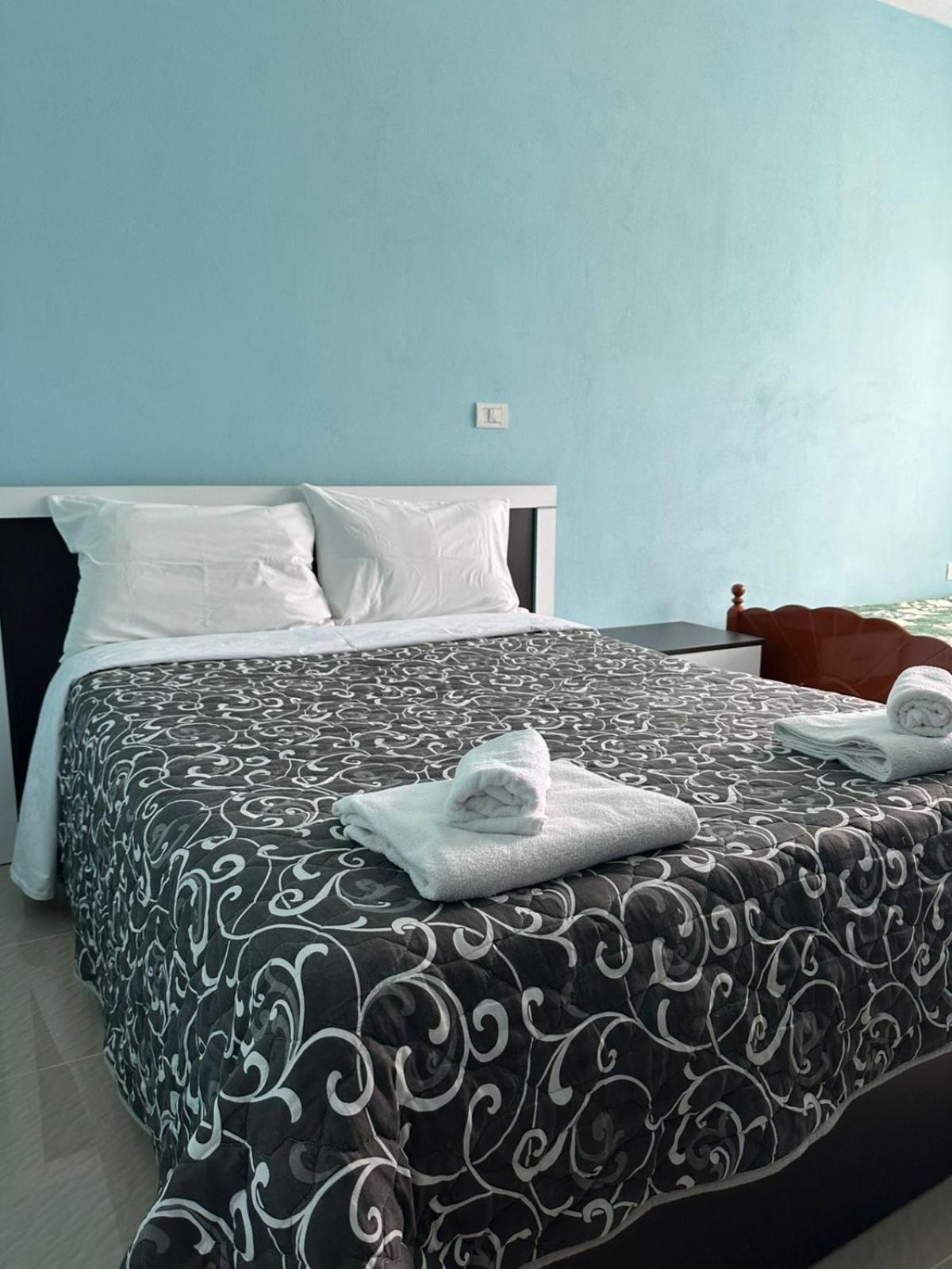 Hotel Restaurant Aleksander Κορυτσά Εξωτερικό φωτογραφία